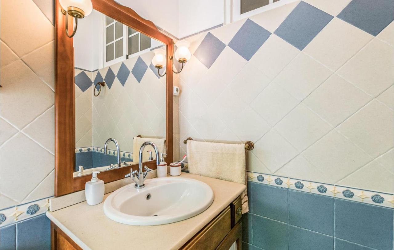 3 Bedroom Beautiful Home In Fuente Tojar Екстериор снимка