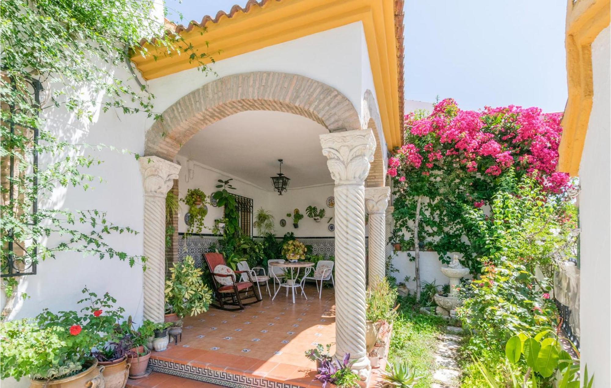 3 Bedroom Beautiful Home In Fuente Tojar Екстериор снимка